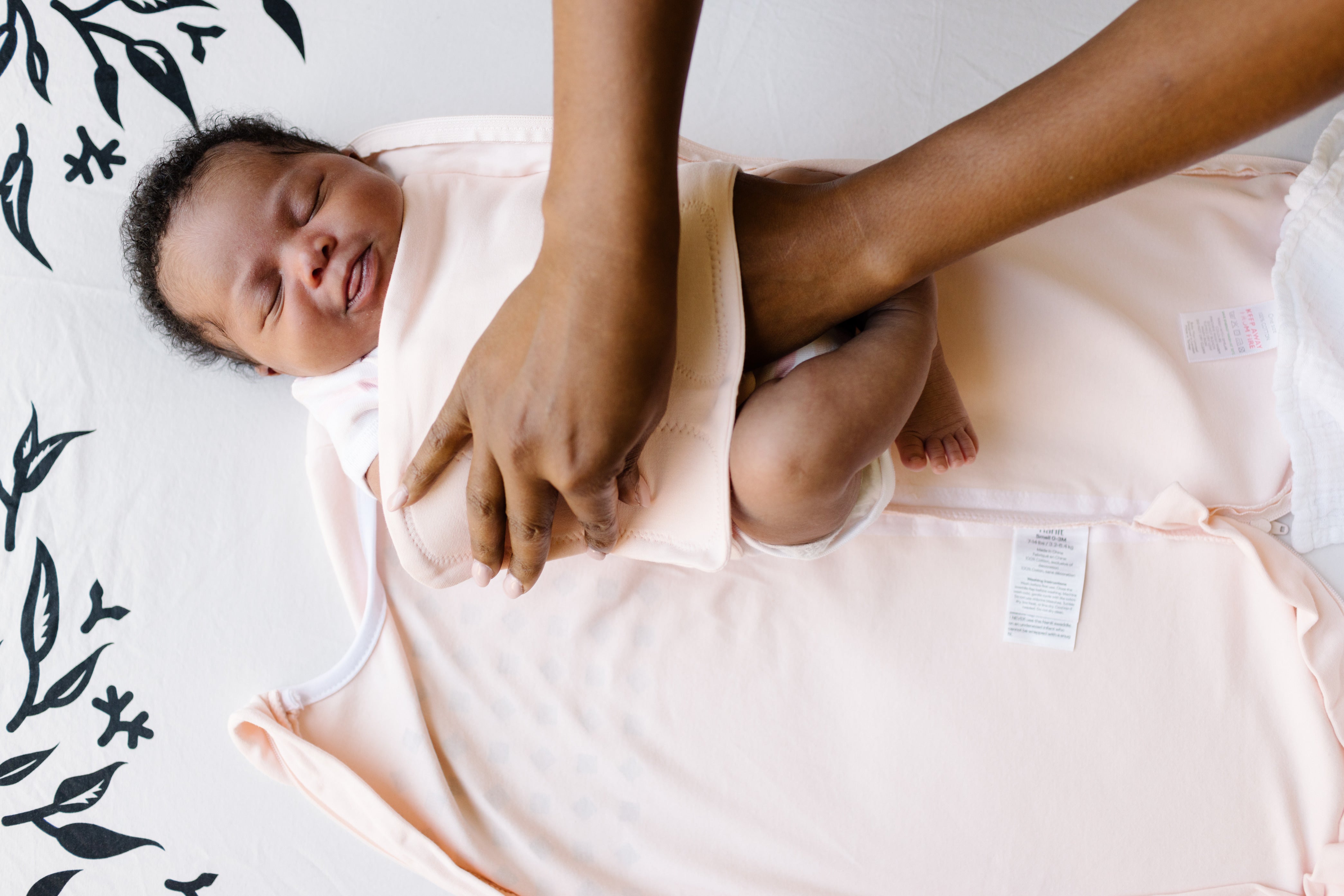 Swaddling: Is it Safe for Your Baby? 